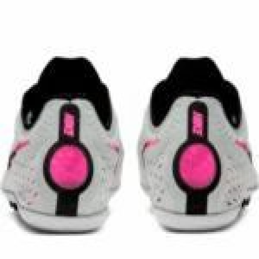 * Nike Uni Zoom Victory 3 (002 Pure Platinum/Black-Pink Blast) Footwear