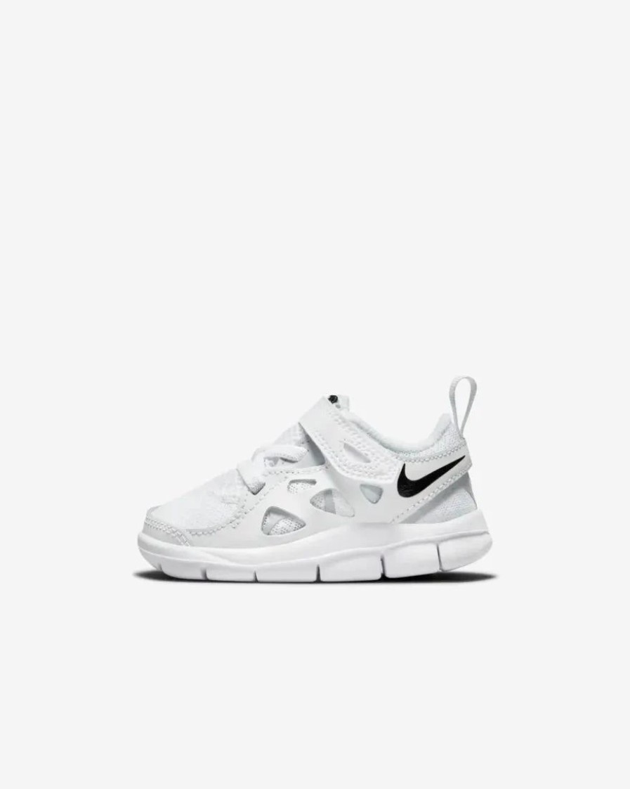 * Nike Toddler Free Run 2 (100 White/Black/Wolf Grey) Footwear