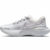 * Nike Women'S Zoomx Invincible Run Flyknit (101 White/Metallic Silver/Pure Platinum) Footwear