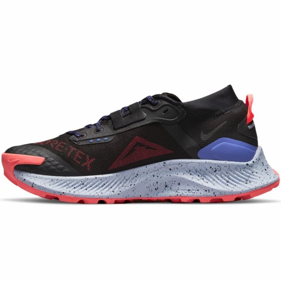 * Nike Women'S Pegasus Trail 3 Gore-Tex (002 Black/Flash Crimson/Lapis/Bright Mango) Footwear