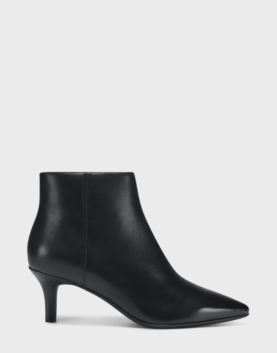 * Aerosoles Epigram Black Leather Ankle Boots