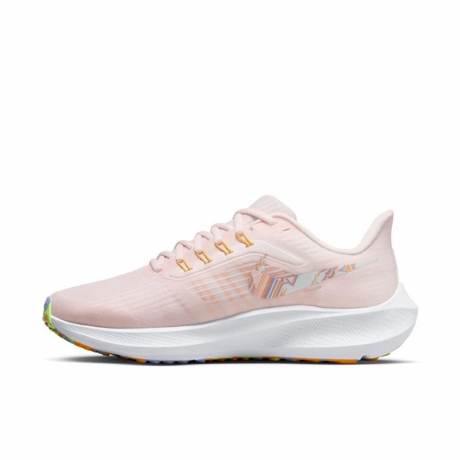 * Nike Women'S Air Zoom Pegasus 39 Premium (600 Light Soft Pink/Barely Green) Footwear