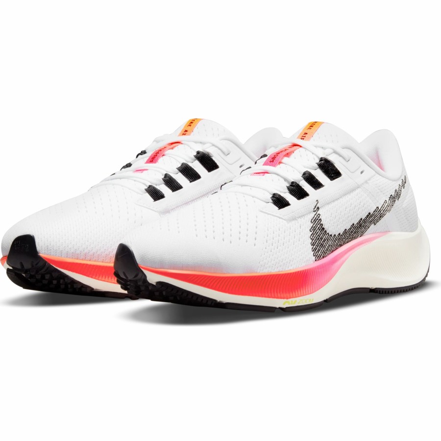 * Nike Women'S Zoom Pegasus 38 "Rawdacious" (100 White/Football Grey/Pink Blast) Footwear