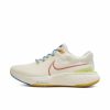 * Nike Men'S Zoomx Invincible Run Flyknit 2 (181 Sail/Hot Curry/Sail/Worn Blue) Footwear