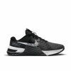 * Nike Women'S Metcon 8 (001 Black/White/Dark Smoke Grey/Smoke Grey) Footwear