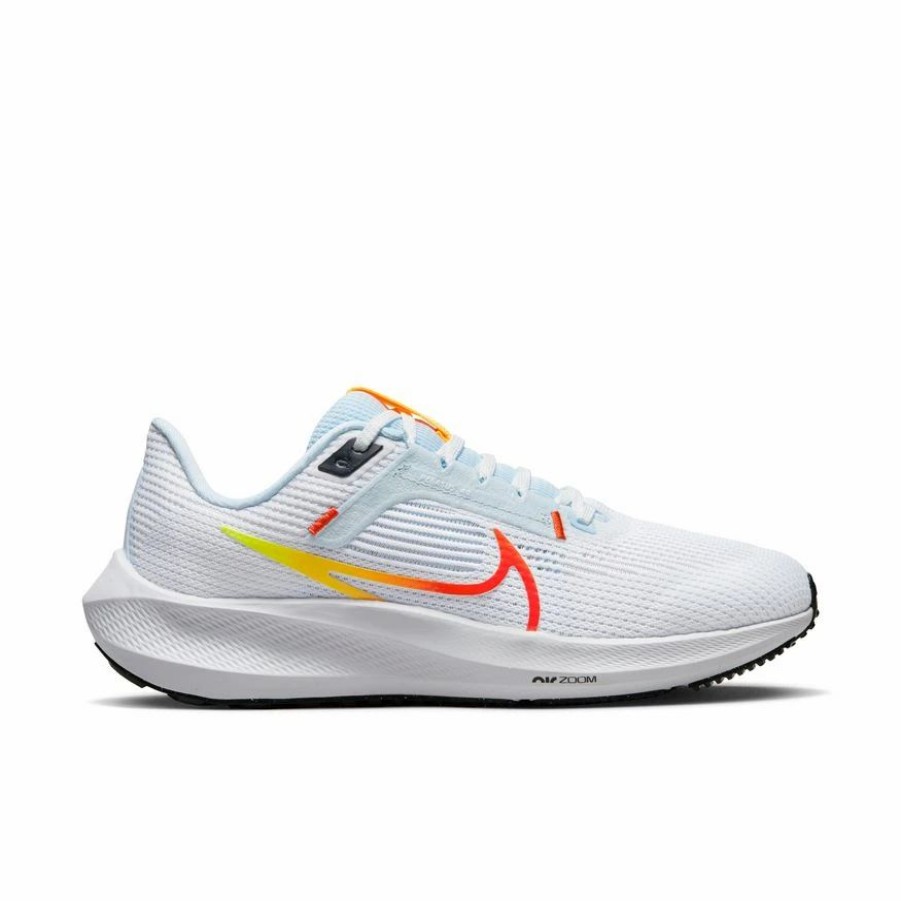 * Nike Women'S Air Zoom Pegasus 40 (102 White/Picante Red/Blue Tint/Laser Orange) Footwear