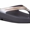 * Oofos Women'S Oolala Luxe Sandal (Latte) Footwear