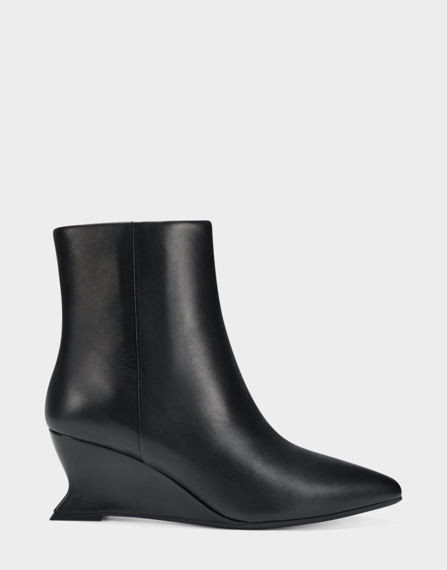 * Aerosoles Inee Black Leather Ankle Boots